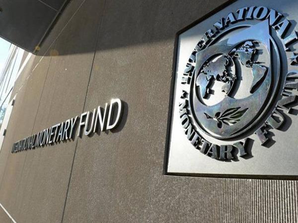 IMF projects India's Growth at 7.3% in 2018 & at 7.4% in 2019 IMF projects India's Growth at 7.3% in 2018 & at 7.4% in 2019