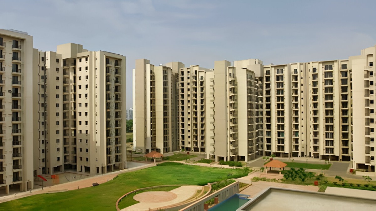 What Is Luxury Real Estate & Why Is It Booming In India? Here's All You Need To Know About The Investment!